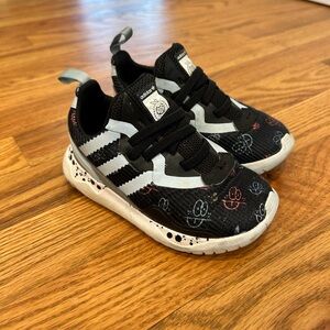 Adidas Toddler Size 7 Sneaker